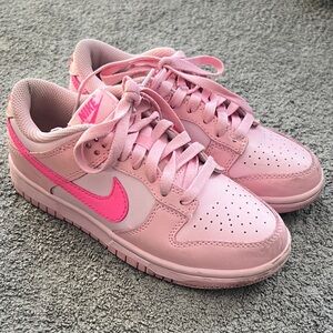 Nike Kids Pink Low-Top Sneakers